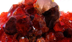 Гранат - коллекционный минерал